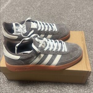 Adidas Spezial Sneakers – Brown Suede / Gum Sole (Women’s Size 8.5).